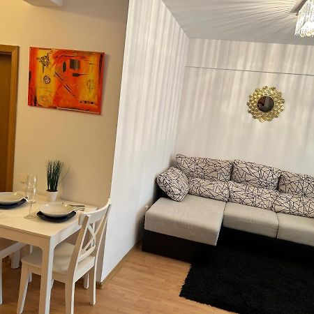 Mivardomi Accommodation كلوج-نابوكا المظهر الخارجي الصورة