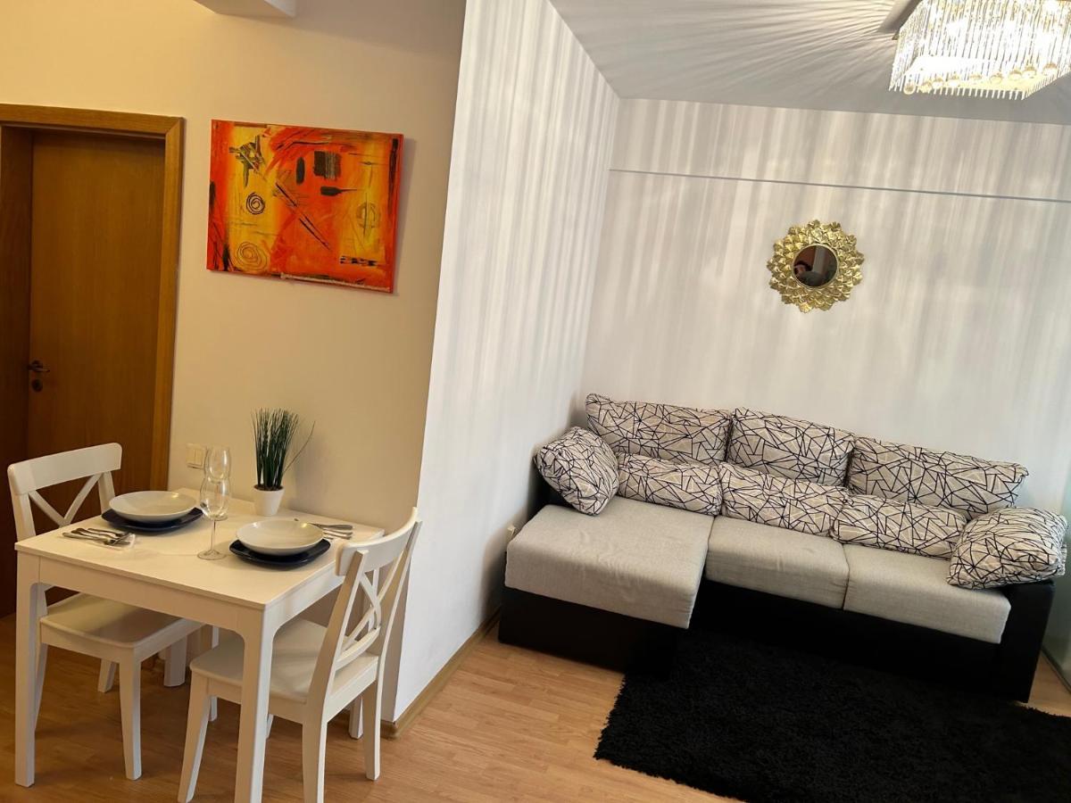 Mivardomi Accommodation كلوج-نابوكا المظهر الخارجي الصورة
